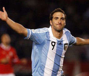 开云体育中国-羽坛新纪元，印尼队轻取日本队，安赛龙惊艳四座改写亚洲格局