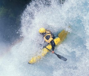 开云体育官网-阿圭罗关键回合不手软，加拿大冰球精神闪耀卡塔尔